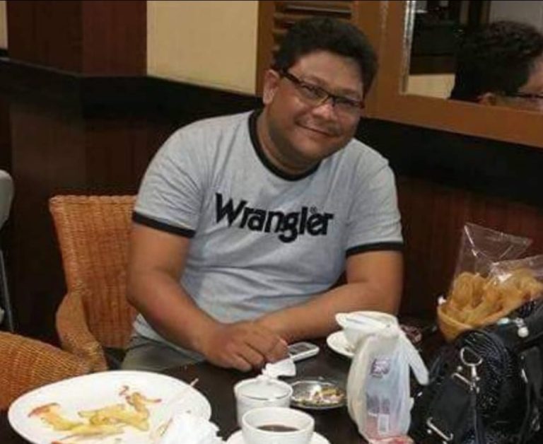 4b40c94647948a3fdbcdd47b198e2bb252d051e9f498b0250598e027c68d8ae0.0