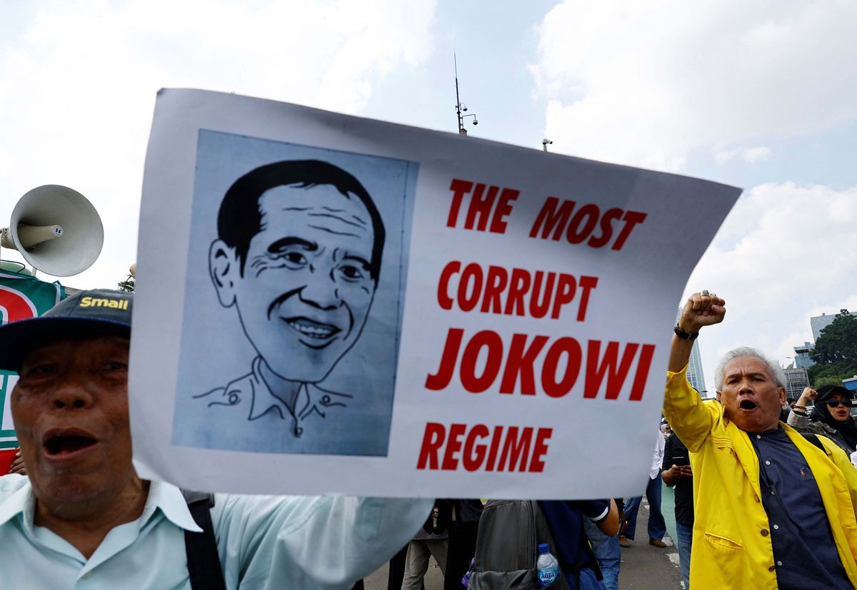 gerakan-aksi-pemakzulan-jokowi-geruduk-dpr