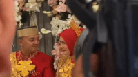 Akad Nikah Dwi Affor dengan Iptu Bhakti Heriawan (Foto Tangkapan Layar Video Instagram Dwi Affor) Dwi Affor dan Iptu Bhakti Heriawan Resmi Mengikat Janji Suci