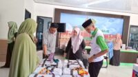 Kepala Kemenag Faried Wajedi Awasi Langsung Proses Penyerahan Koper Jamaah Calon Haji Kab. Sinjai