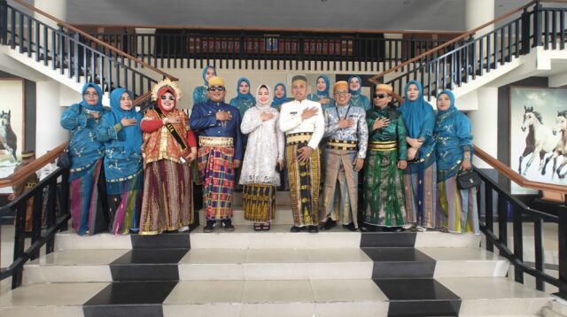 Bupati Paris Berswafoto Bersama Kadis Pariwisata Dengan Jajaran Usai Puncak Hari Jadi Jeneponto ke 162
