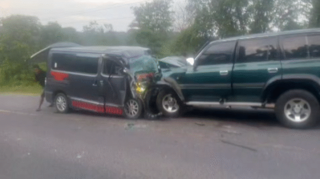 Lakalantas, Land Cruiser dan Ambulans, Sopir dan Pasien Meninggal di Pelalawan