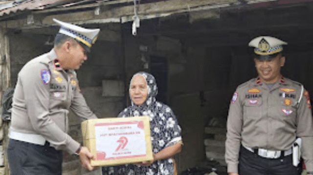 Satlantas Polres Bone Gelar Baksos Menyemarakkan HUT Bhayangkara ke-79