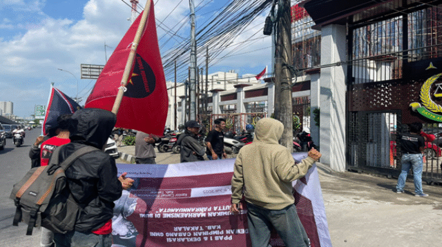 Aliansi Mahasiswa Peduli Hukum (AMPH) Mencium Aroma Korupsi di PDAM Jeneponto, Gedor Kejati Sulsel