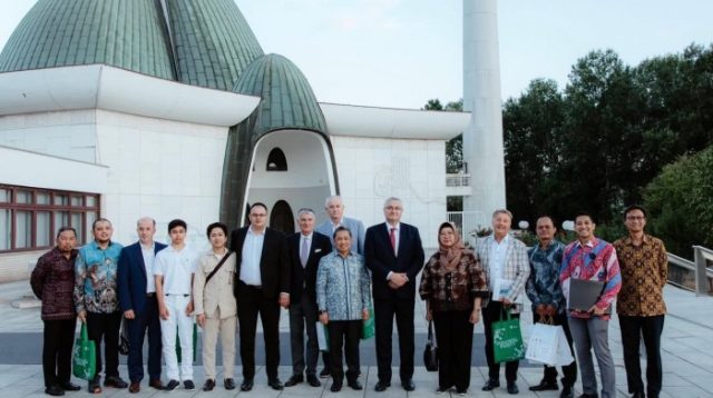 Wamen Luar Negeri Anis Matta Lawatan dan Kunjungi Masjid Raya Zagreb di Kroasia