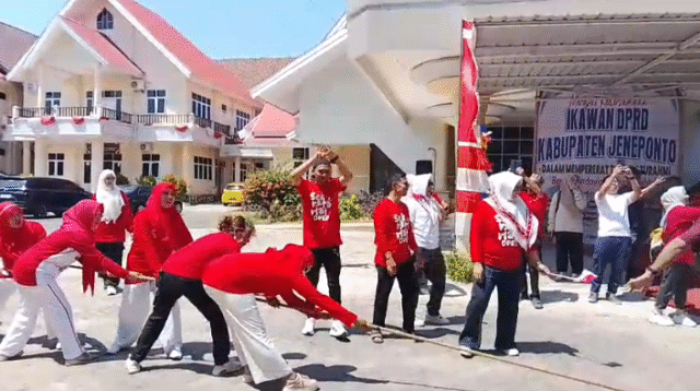 Sekretariat DPRD Jeneponto Gelar Aneka Lomba Meriahkan HUT ke-80 RI