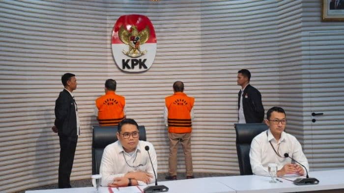 kpk_tetapkan_2_anggota_dpr_tersangka_korupsi_dana_csr_bank_indonesia_2025-08-06_20-54-02_5389